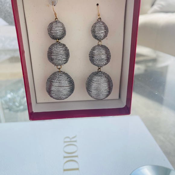 Earrings - Picture 2 of 5